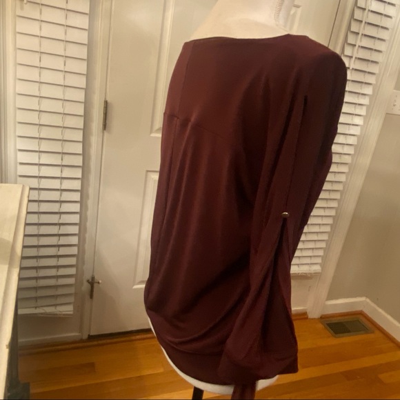 Peekaboo Sleeve Burgundy Top Small S - Picture 6 of 6